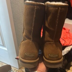 Brown Suede Boots with Shearling Lining